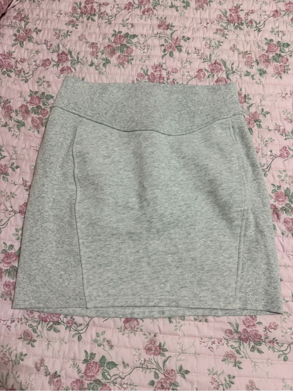 lululemon athletica Light Gray Knit Mini Skirt